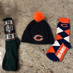 Women’s Chicago Bears Beanie and Socks